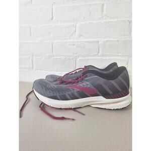 Brooks7 Women's Running Sneaker Shoes Mid Top Gray Pink Size 10.5 US